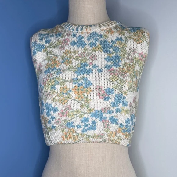 Zara Blue Floral Jacquard Knit Top Open Back Cropped Size Large - Picture 1 of 4